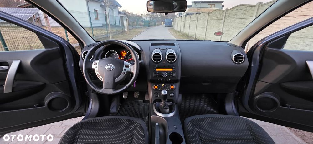 Nissan Qashqai+2 - 12