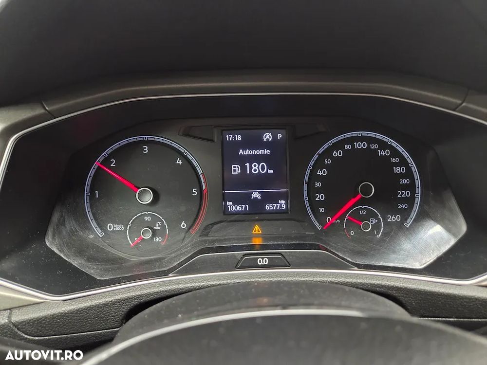 Volkswagen T-Roc 2.0 TDI DSG Design - 8