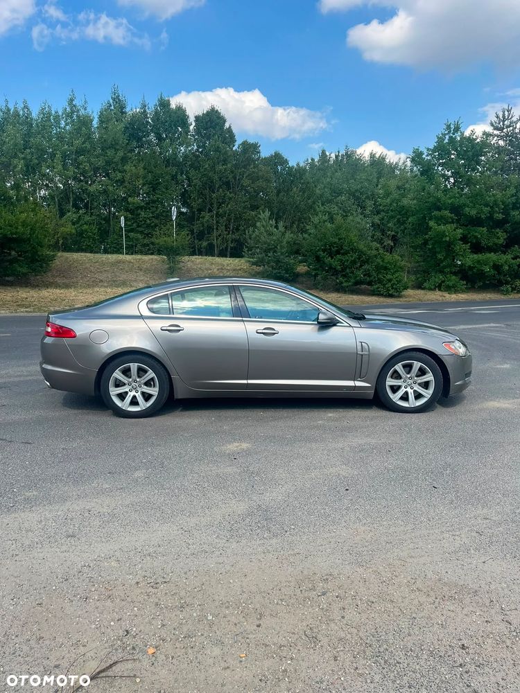 Jaguar XF 3.0 V6 D Luxury - 5