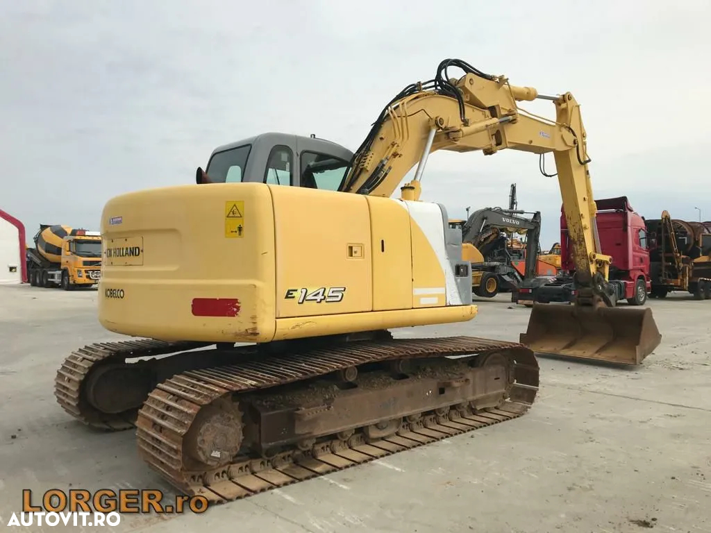 New Holland E145 - 5