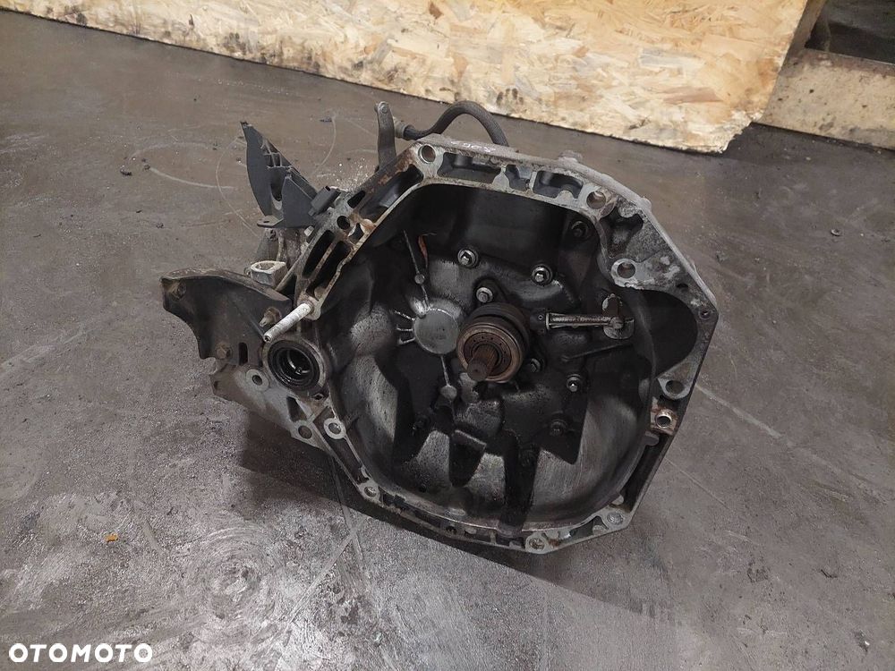 SKRZYNIA BIEGÓW RENAULT CLIO III 1.5 DCI MANUAL JH3189 - 1