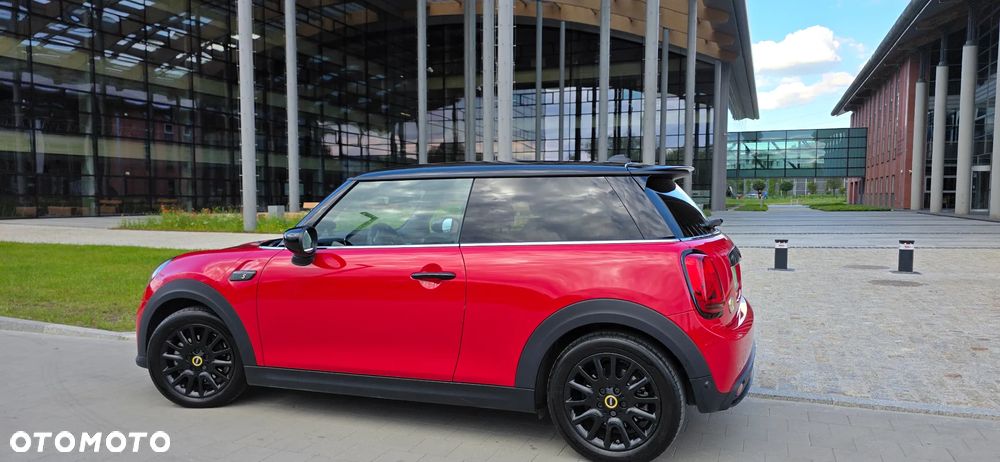 MINI Cooper SE Electric Trim - 14
