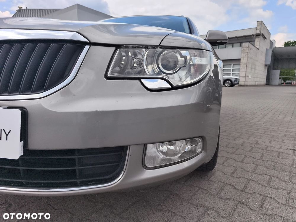 Skoda Superb 1.8 TSI Ambition - 21