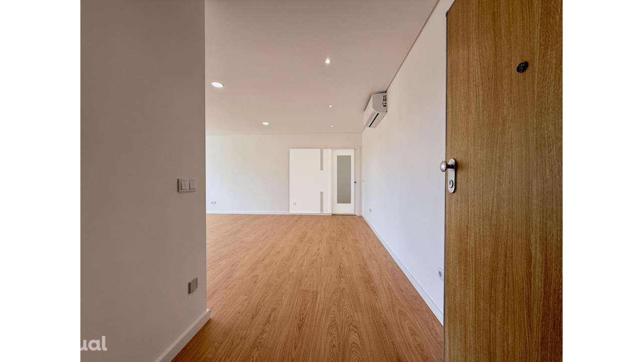 Apartamento T3 c/ Garagem Dupla - Grande imagem: 3/39