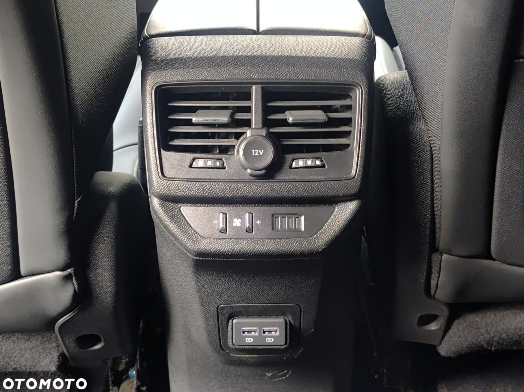 Peugeot 5008 1.6 PureTech GT Pack S&S EAT8 - 21