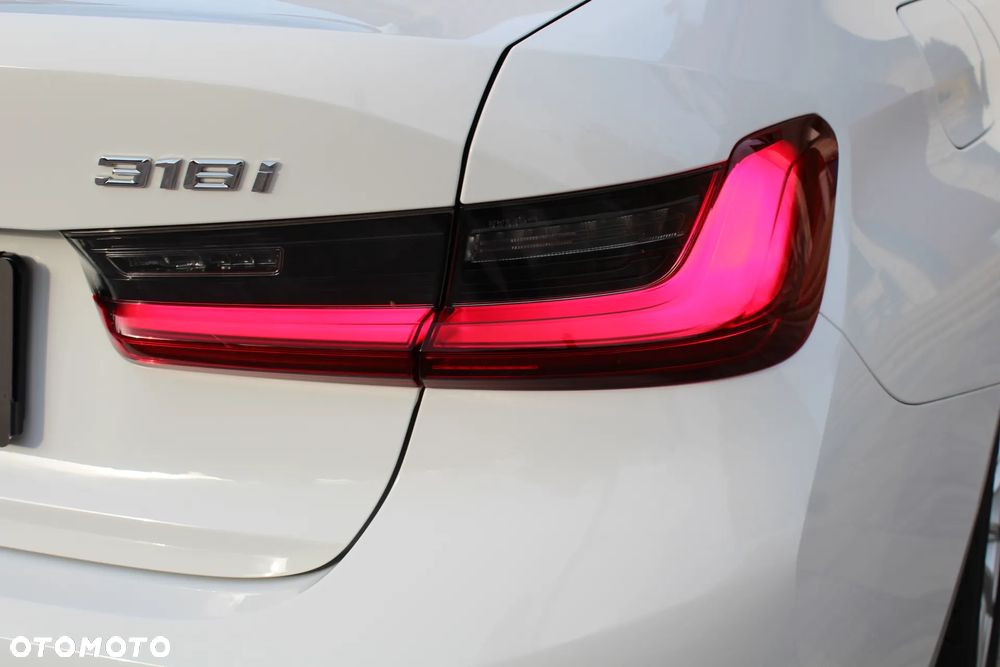 BMW Seria 3 318i Advantage sport - 14