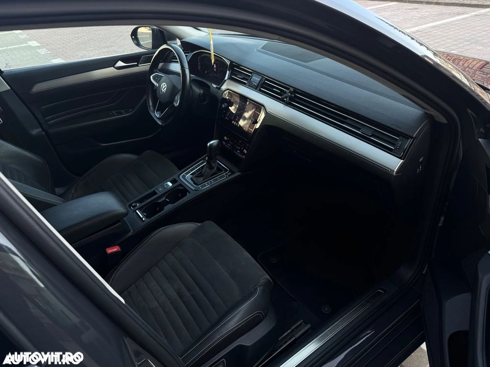Volkswagen Passat 2.0 TDI DSG Highline - 8