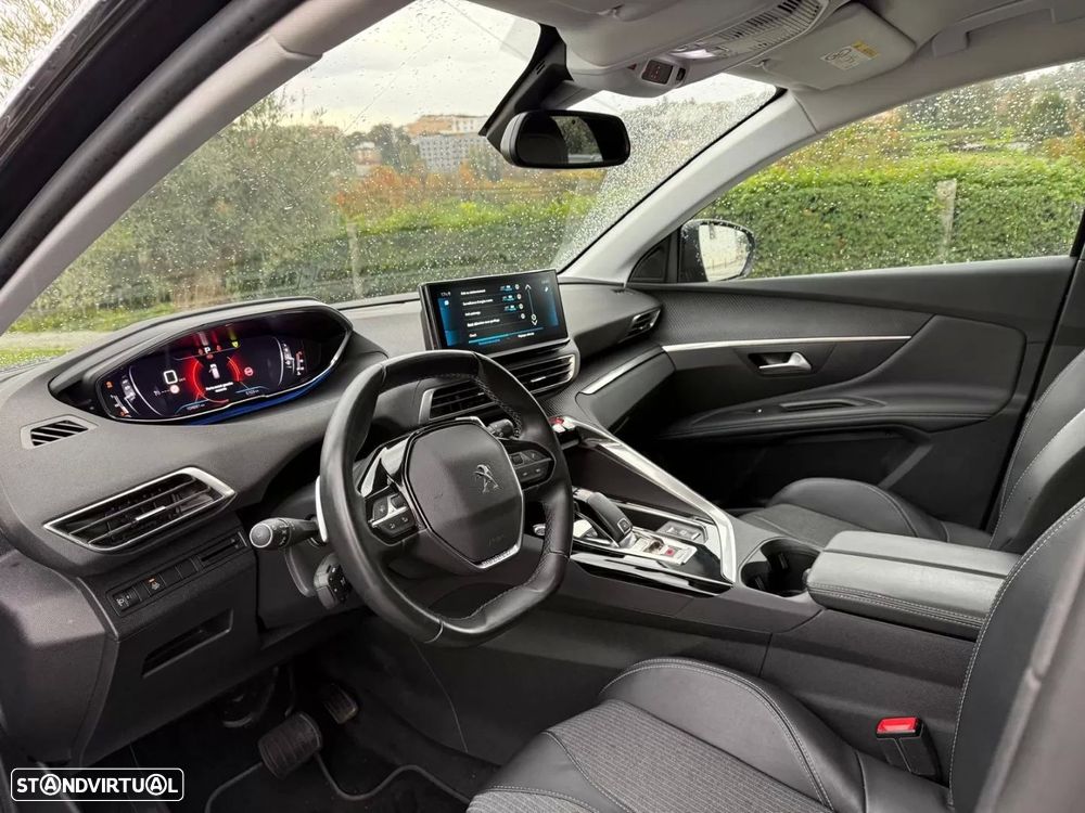 Peugeot 3008 1.5 BlueHDi Allure EAT8 - 23