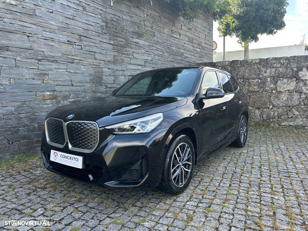 BMW iX1 - 2