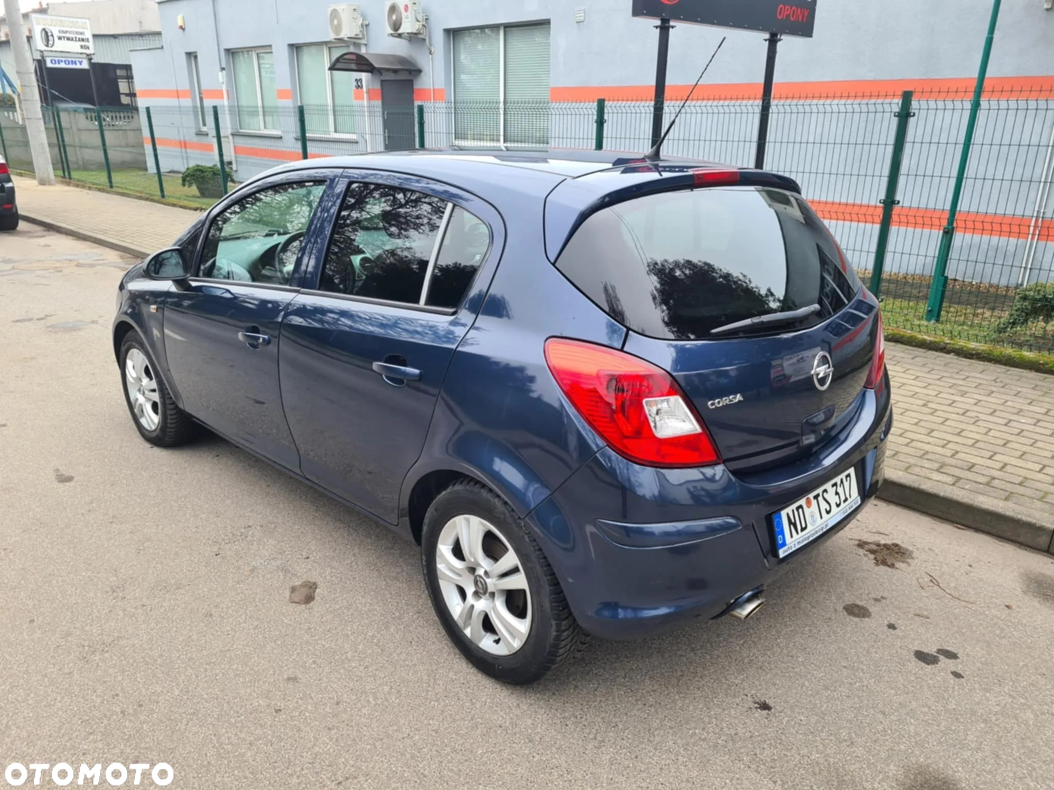 Opel Corsa 1.4 16V Innovation - 6