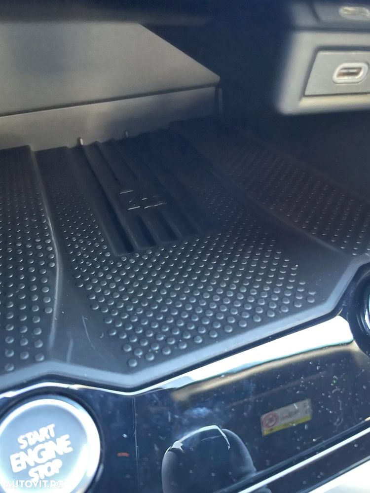 Volkswagen T-Roc 1.5 TSI DSG Style - 23