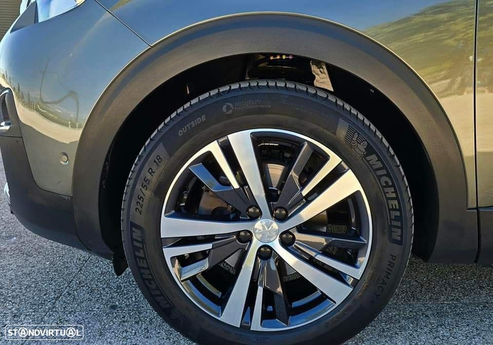 Peugeot 5008 1.5 BlueHDi GT Line J19 EAT8 - 31