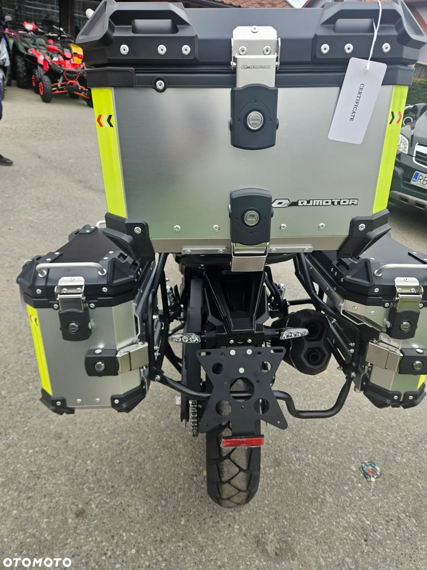 QJMOTOR SRT 600SX - 8