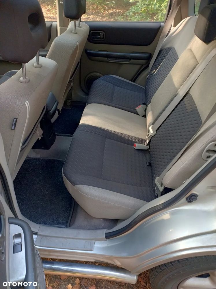 Nissan X-Trail 2.2 dCi 4x4 Sport - 4