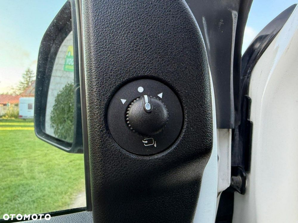 Fiat Doblo 1.4 T-Jet 16V Dynamic - 23