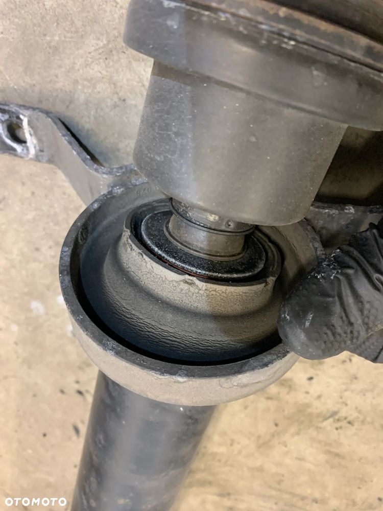 wał pędny napędowy 4F0521101B A6 C6 3.0 TDI BMK - 4