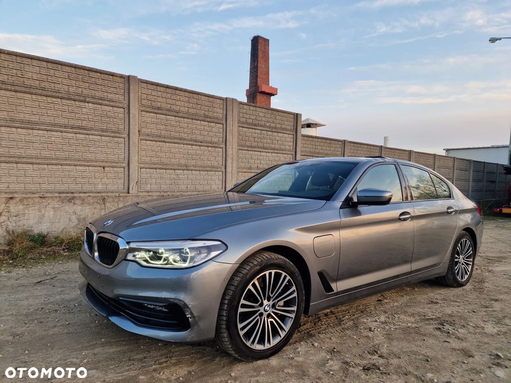BMW Seria 5 530e iPerformance Sport Line sport - 36
