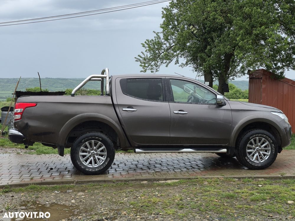 Mitsubishi L200 Pick Up 4x4 Autm. Double Cab Top - 17