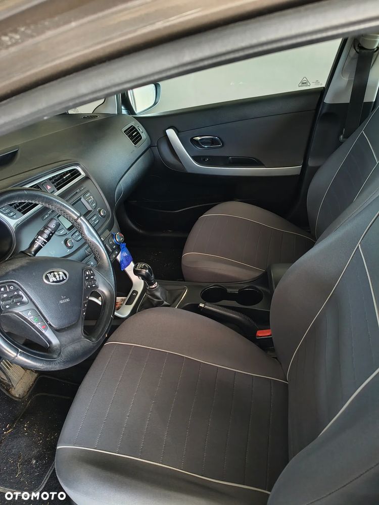 Kia Ceed - 6