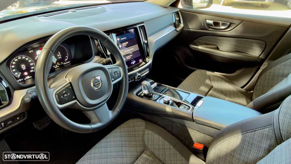 Volvo V60 2.0 T6 AWD TE Inscription Expression — fotografia 4