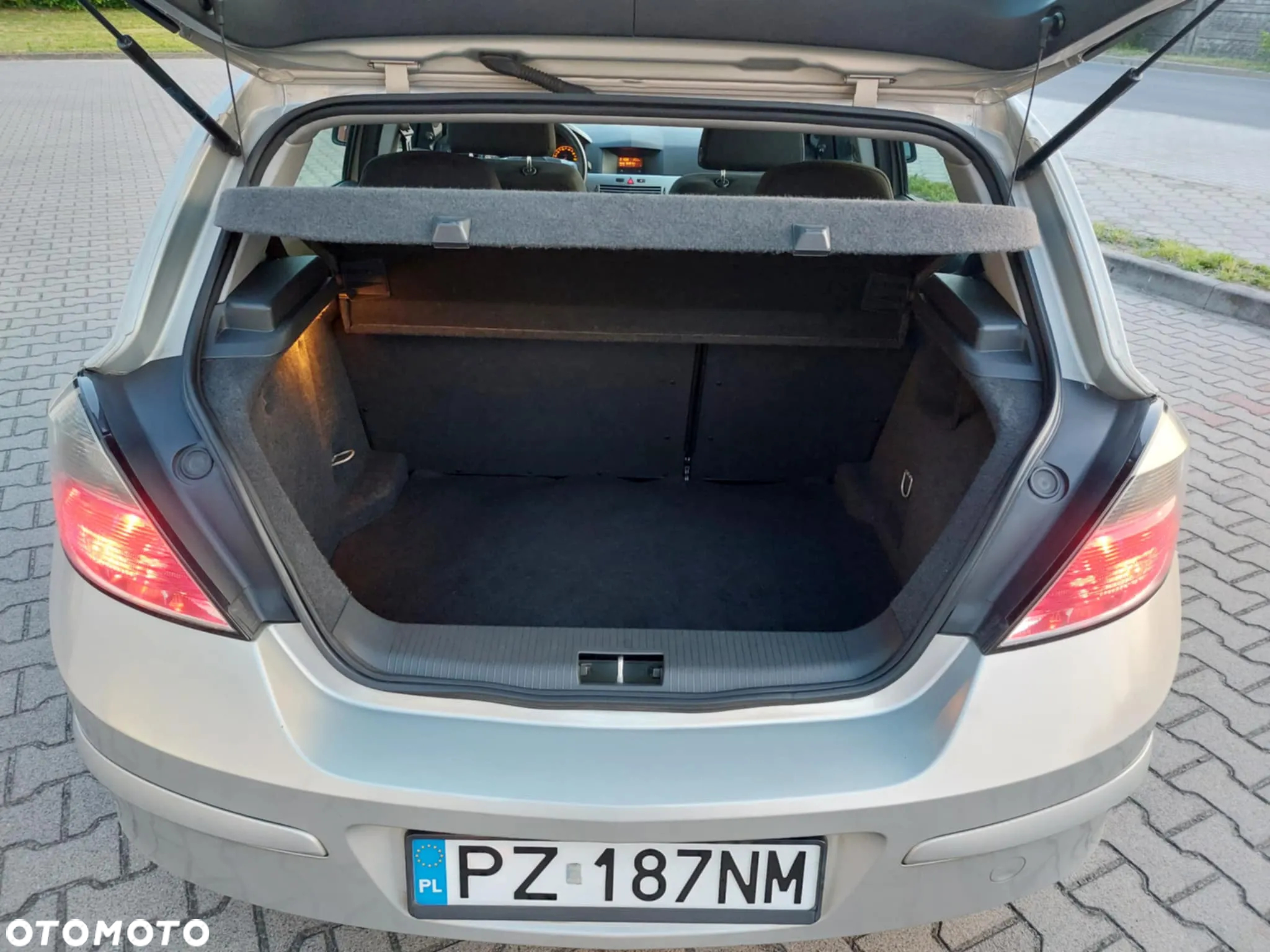 Opel Astra III 1.4 Essentia - 16
