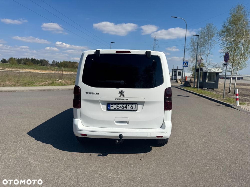 Peugeot Traveller L2 2.0 EAT8 Business VIP - 4