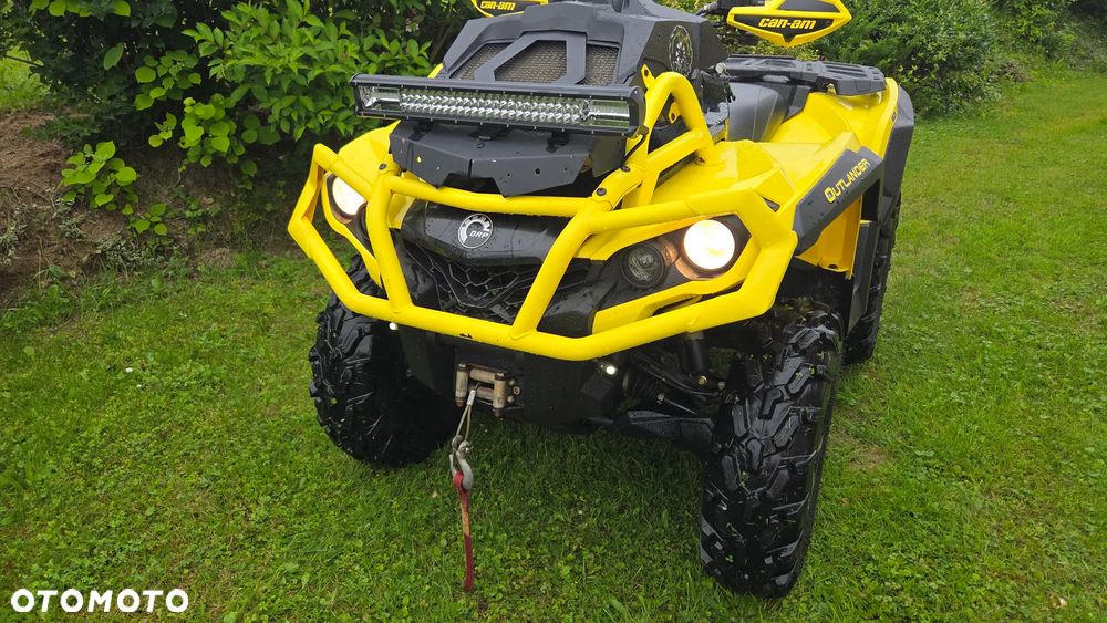 Can-Am Outlander - 2