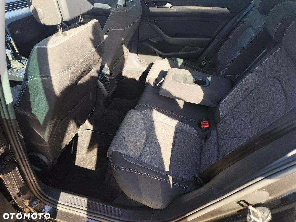 Volkswagen Passat Variant 1.5 TSI EVO Business DSG - 37