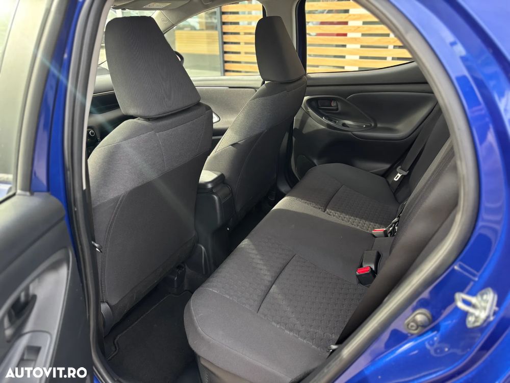 Toyota Yaris 1.5 VVT-i HSD Dynamic - 10