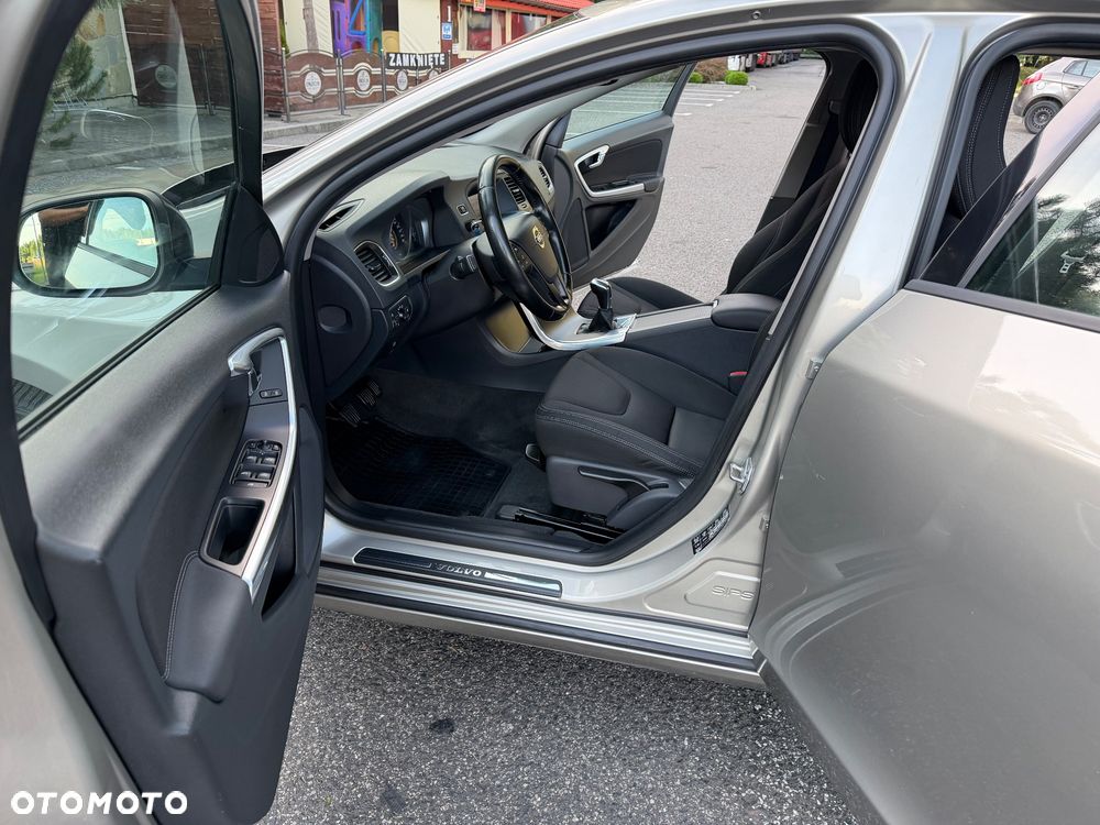 Volvo V60 D4 Drive-E Base - 14