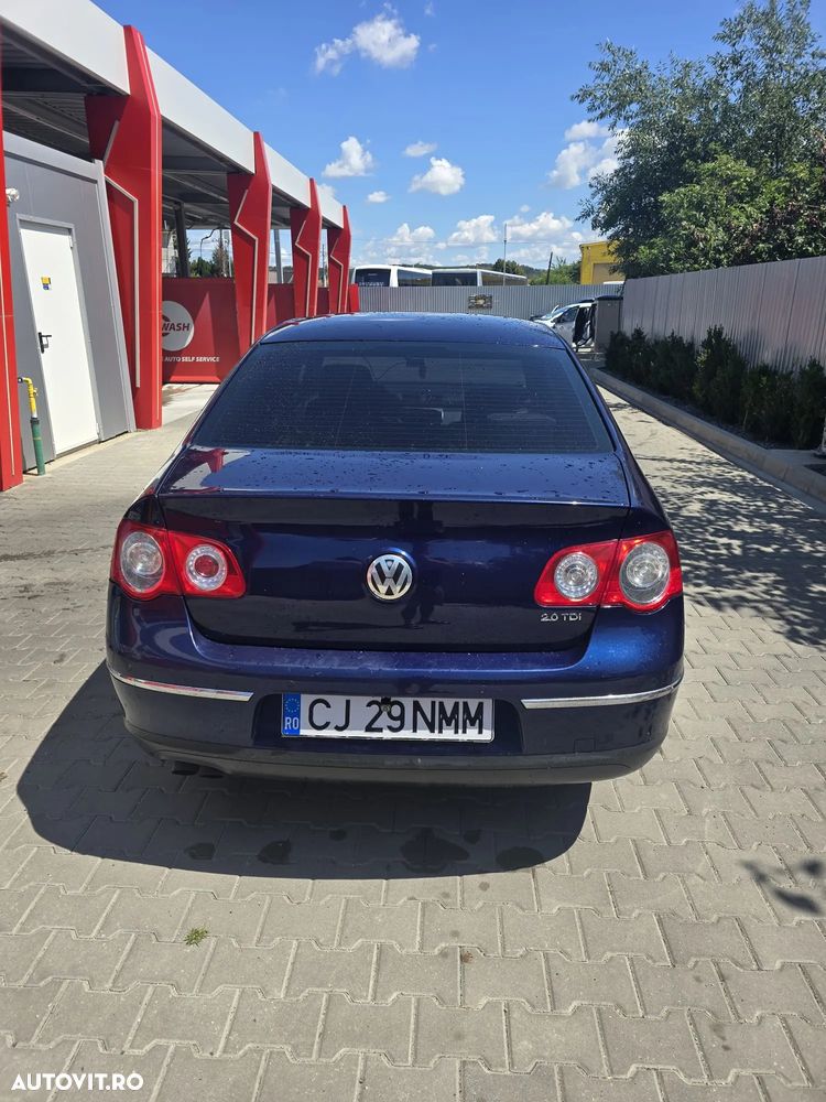 Volkswagen Passat 2.0 TDI DPF Comfortline - 3
