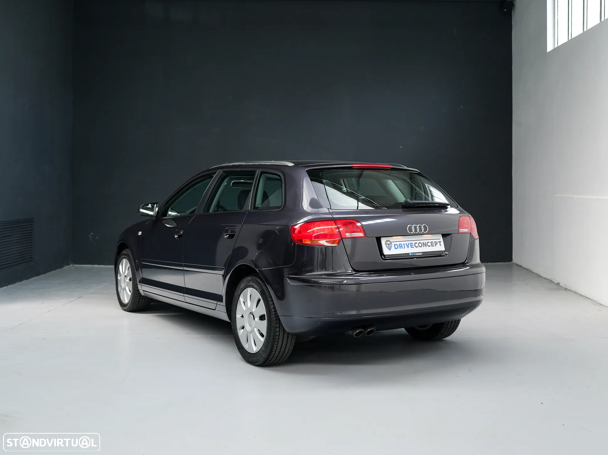 Audi A3 Sportback 1.9 TDi Attraction - 3