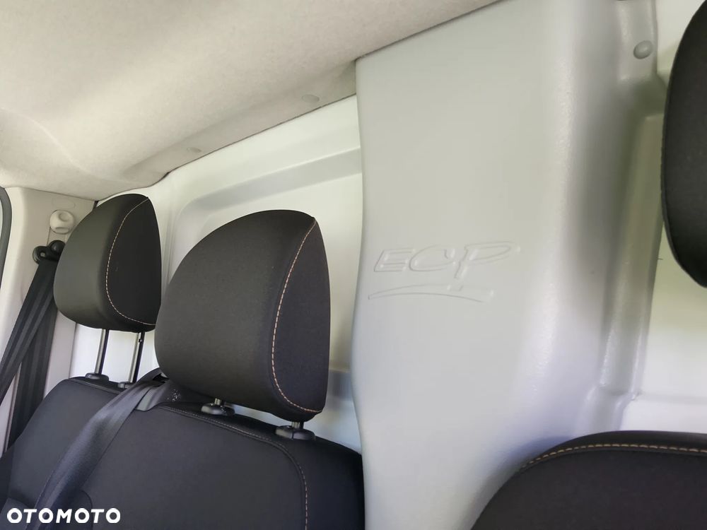 Renault Trafic - 8
