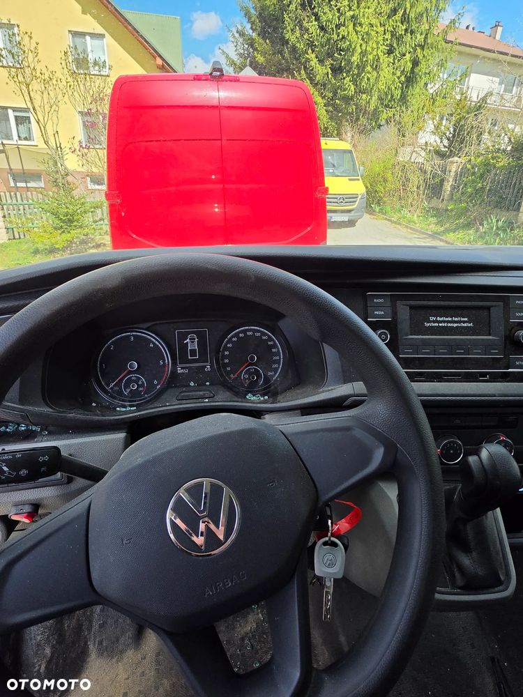 Volkswagen Transporter - 11