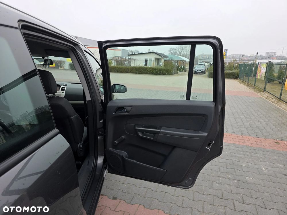 Opel Zafira 1.6 Innovation 110 Jahre - 13