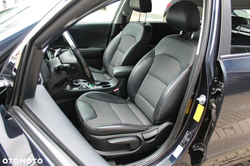 Kia Niro 1.6 GDI Hybrid L Business Line - 10