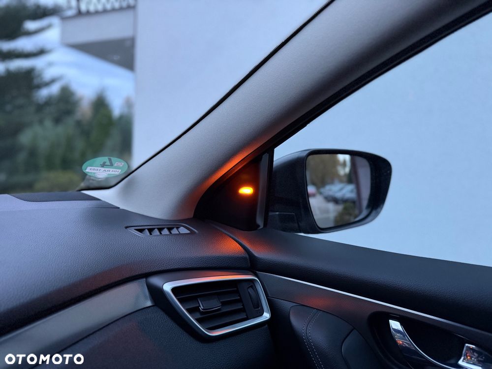 Nissan Qashqai 1.6 DIG-T TEKNA+ - 22