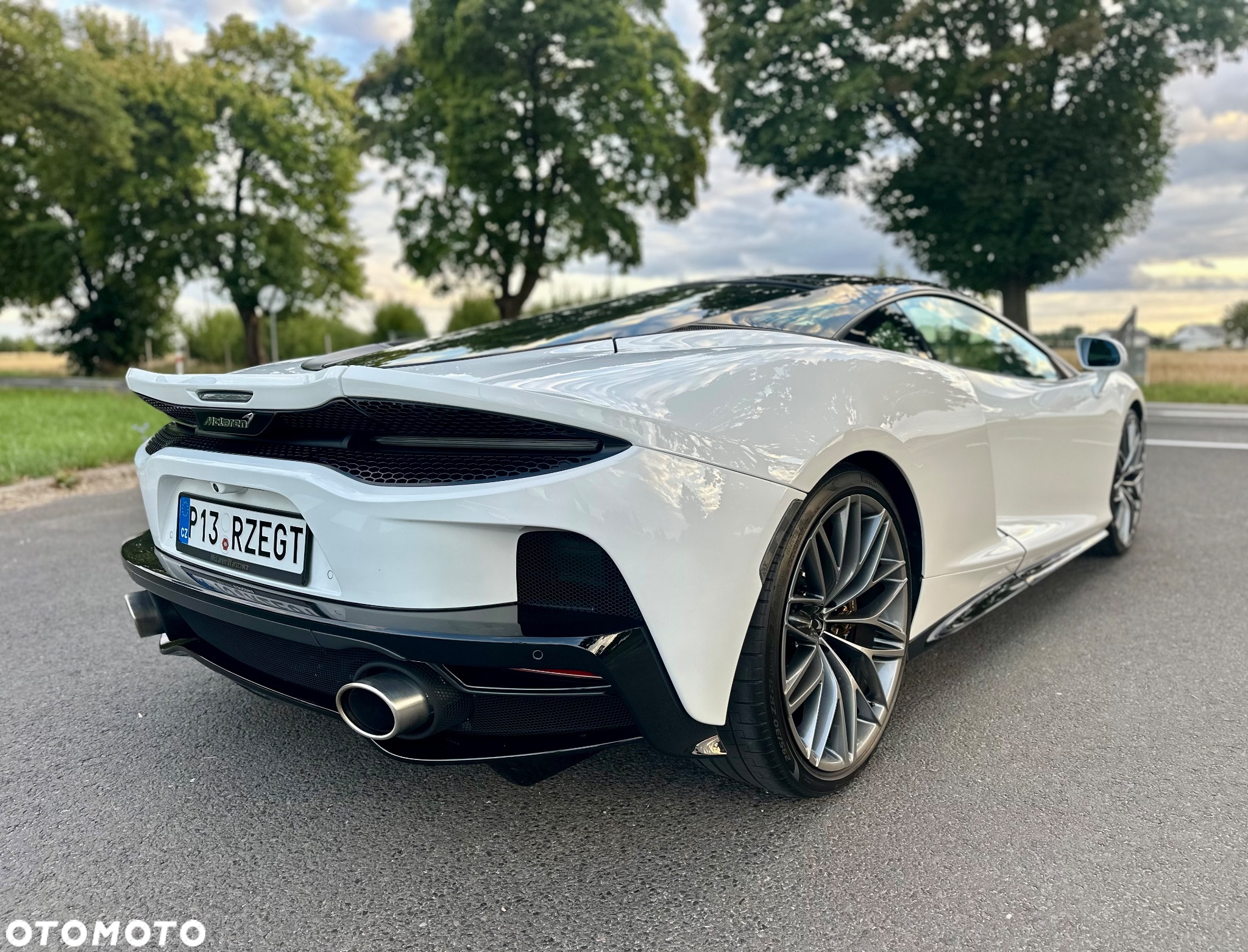 McLaren GT Standard - 10