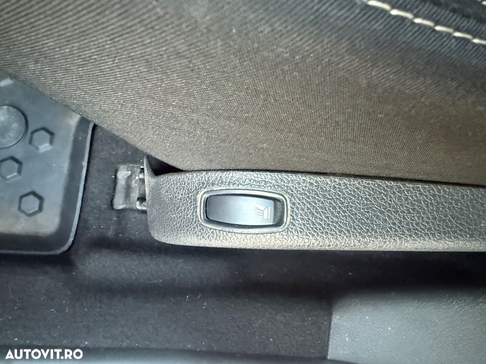 Dacia Logan 0.9 90CP Laureate - 8