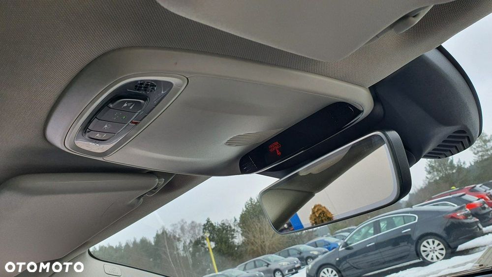 Volvo V40 D2 Momentum - 21