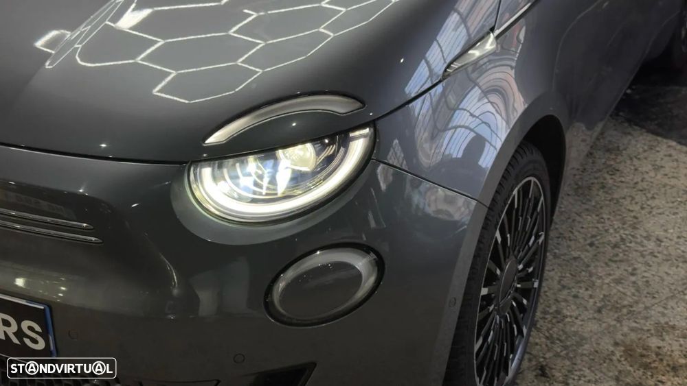 Fiat 500e La Prima - 33