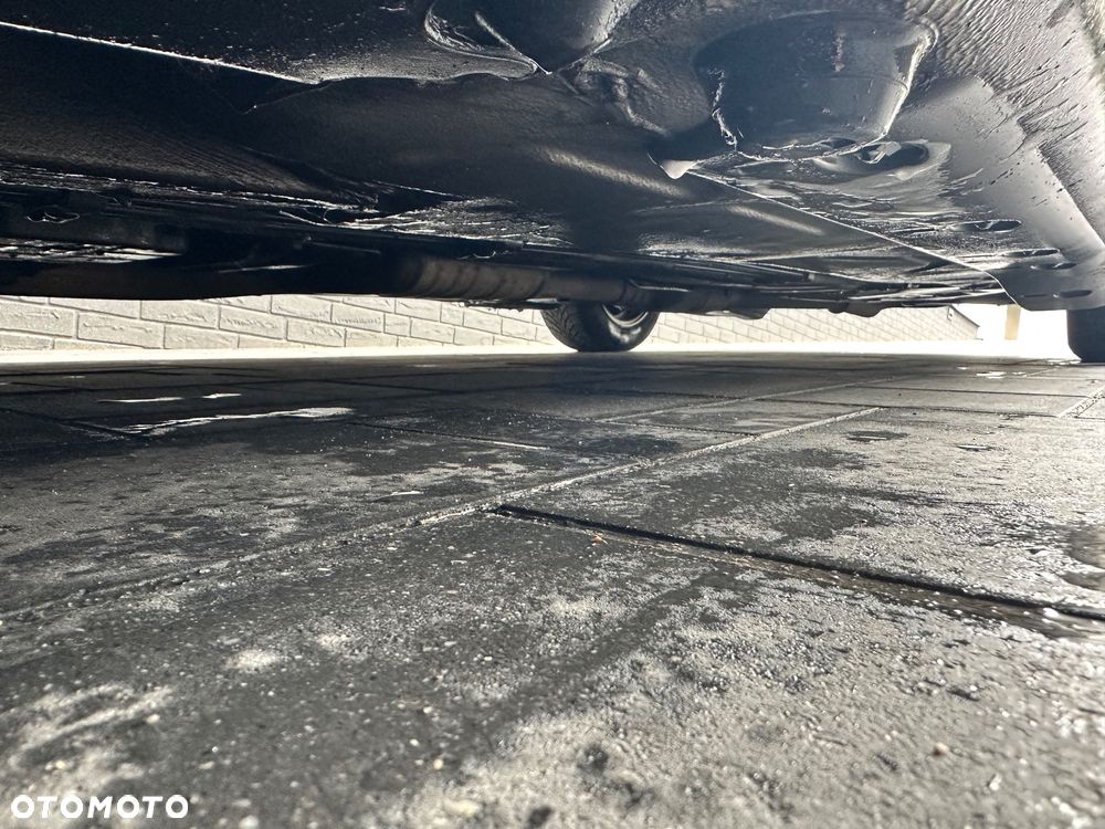 Mercedes-Benz CLK - 26