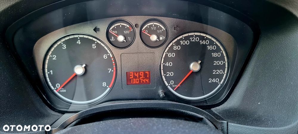 Ford Focus 1.6 Ambiente - 12