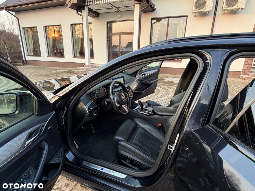 BMW Seria 5 520d M Sport Edition - 24