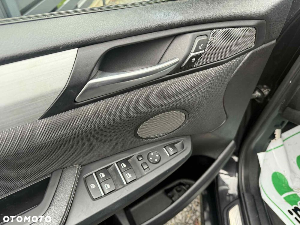 BMW X3 xDrive28i Sport-Aut M Sport - 25