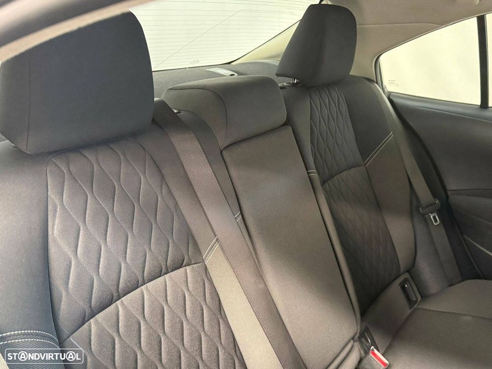 Toyota Corolla 1.8 Hybrid Comfort - 17