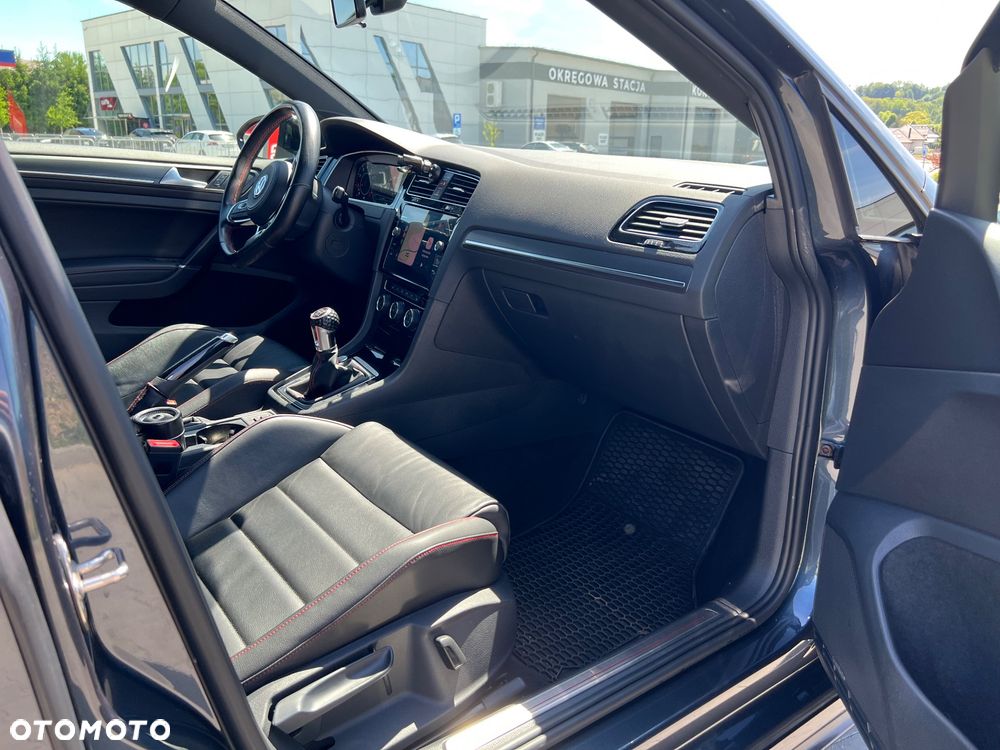 Volkswagen Golf GTI 2.0 TSI OPF Performance - 5