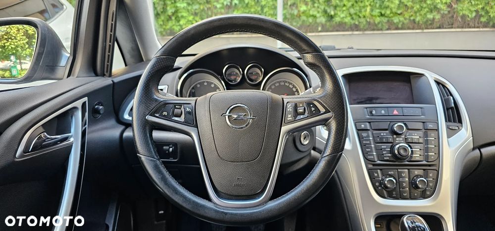 Opel Astra 1.6 T Cosmo - 20