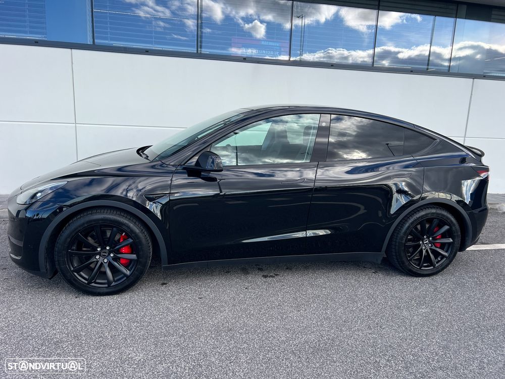 Tesla Model Y Performance Dual Motor AWD - 5