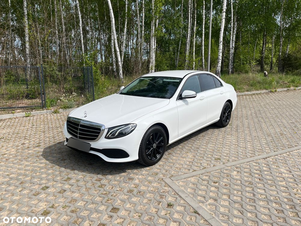 Mercedes-Benz Klasa E 200 d 9G-TRONIC - 16